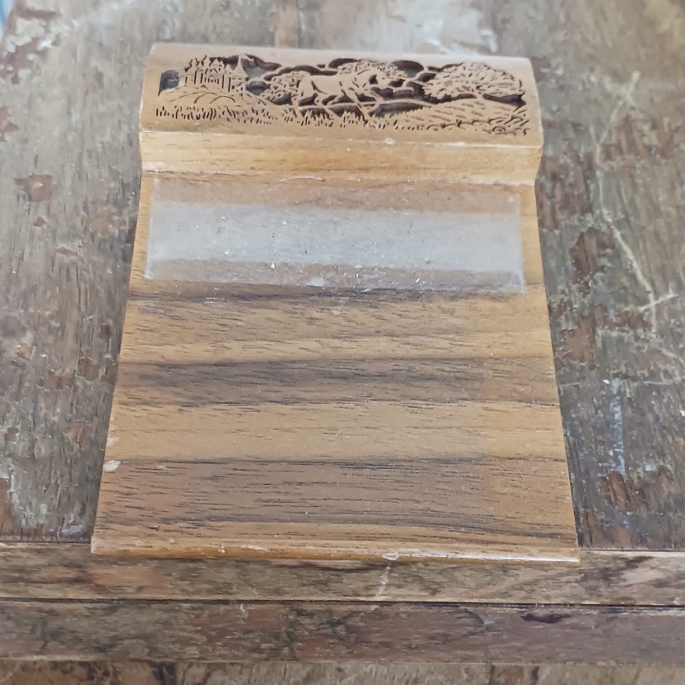 Wood, smallnotepad or post it holder,horse,castle, tree carving